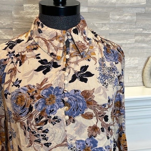 Anthropologie Entro Floral Print Button Collar Shirt Size Small - Picture 3 of 5
